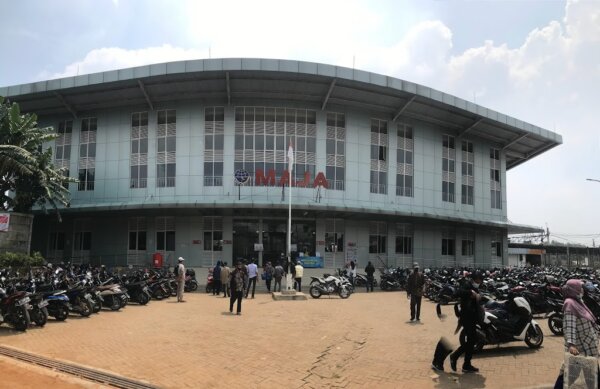 stasiun maja